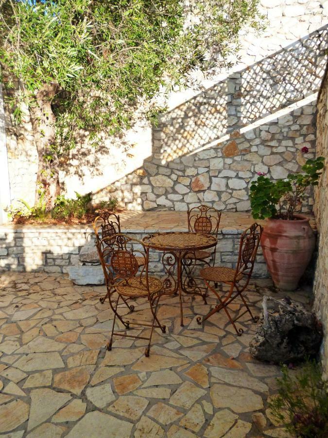 Hotel Opera House Paxos Gáios Habitación foto